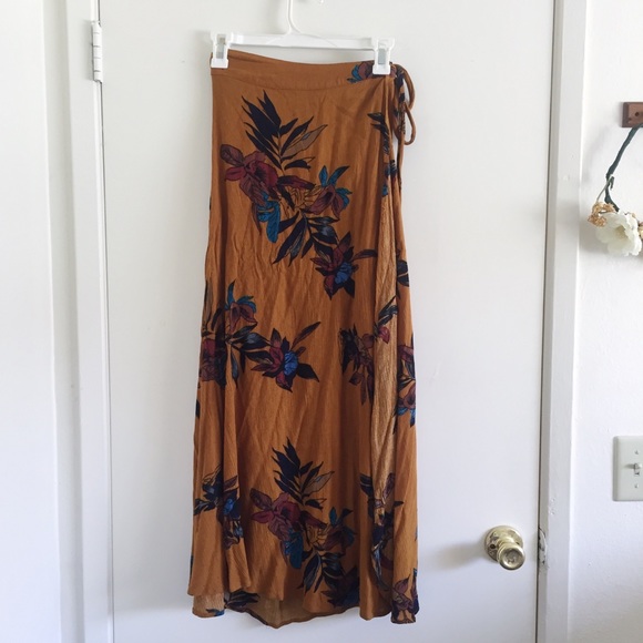 Sadie & Sage Dresses & Skirts - Burnt Orange Floral Wrap Skirt